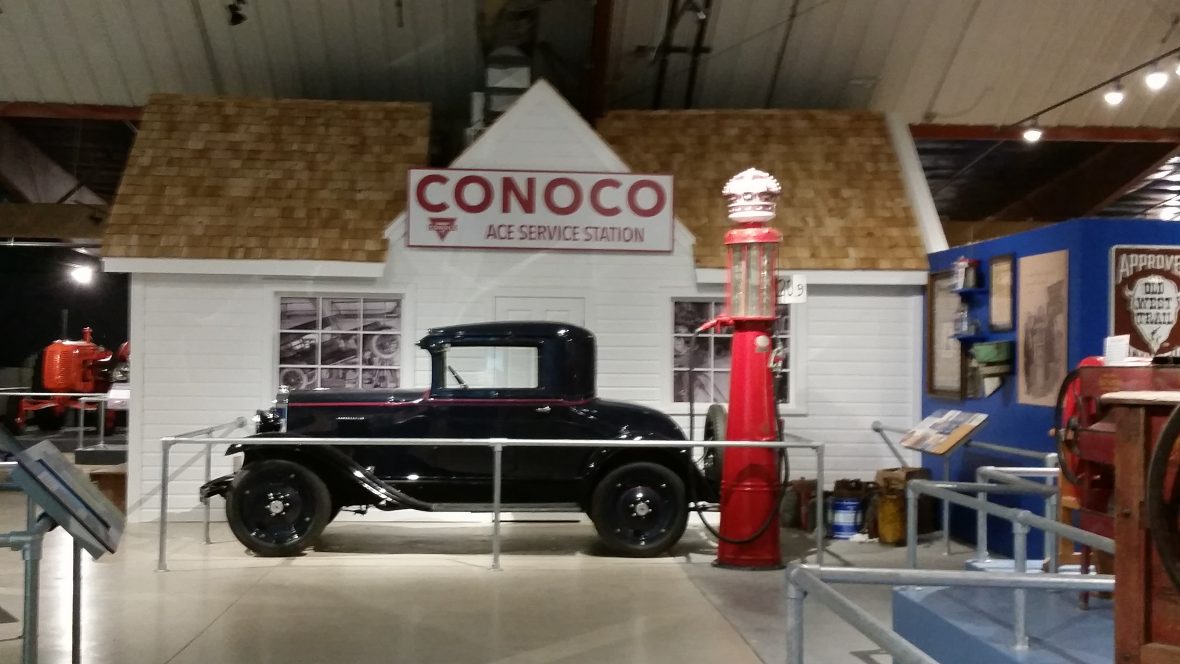 conoco-gas-station